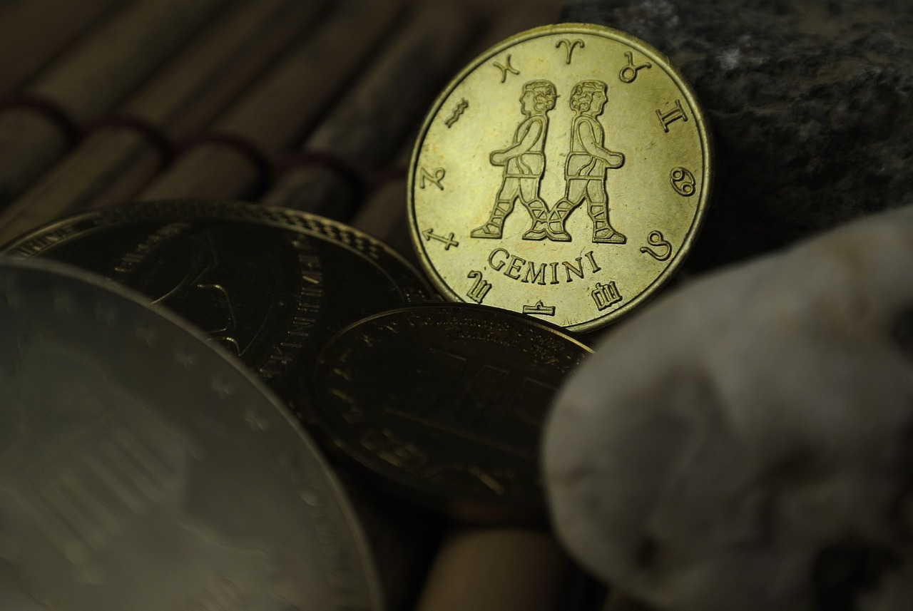 Oroscopo Gemelli 2026: simbolo del segno con elementi che rappresentano lavoro e opportunità.